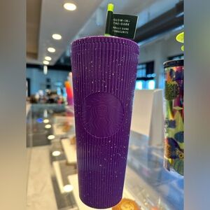 Starbucks halloween tumbler 2024 glow in the dark early release